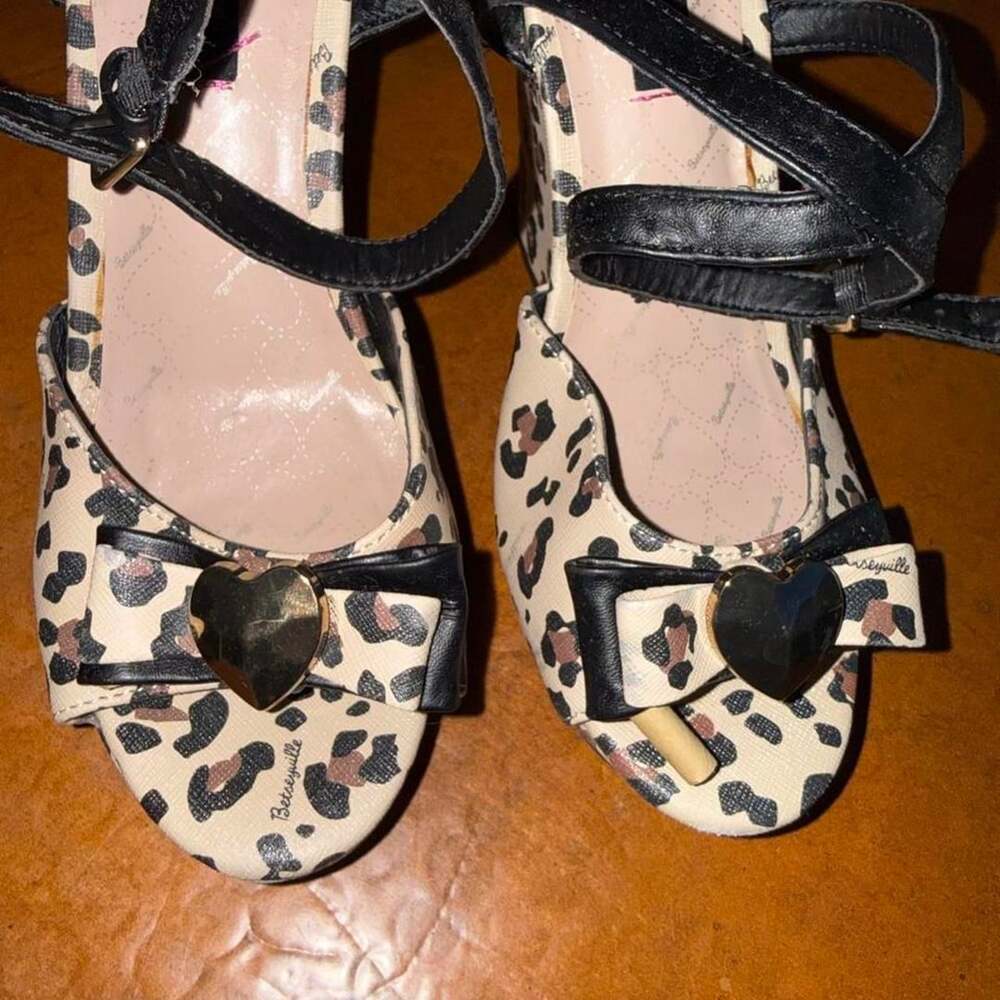 Betseyville Leopard Platform Wedge Sandals Y2K Heart Bow